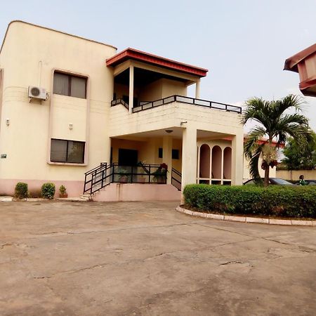 Royal Green Guest House Abeokuta Ngoại thất bức ảnh