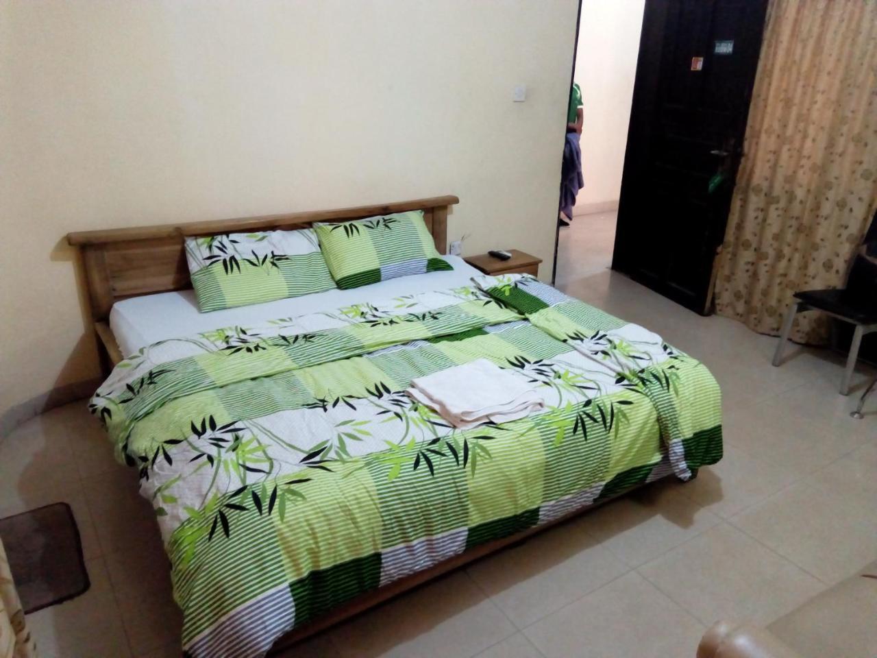 Royal Green Guest House Abeokuta Ngoại thất bức ảnh