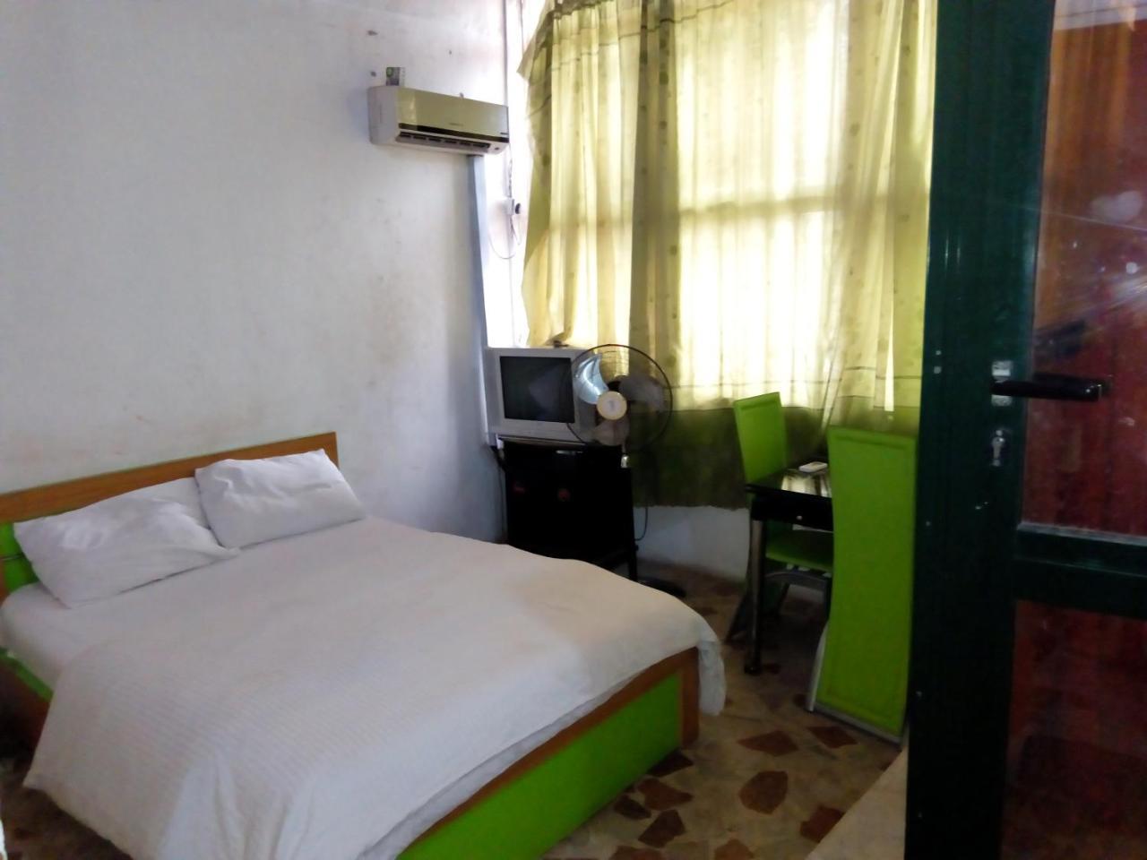 Royal Green Guest House Abeokuta Ngoại thất bức ảnh
