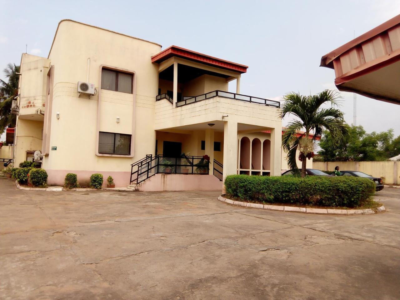 Royal Green Guest House Abeokuta Ngoại thất bức ảnh